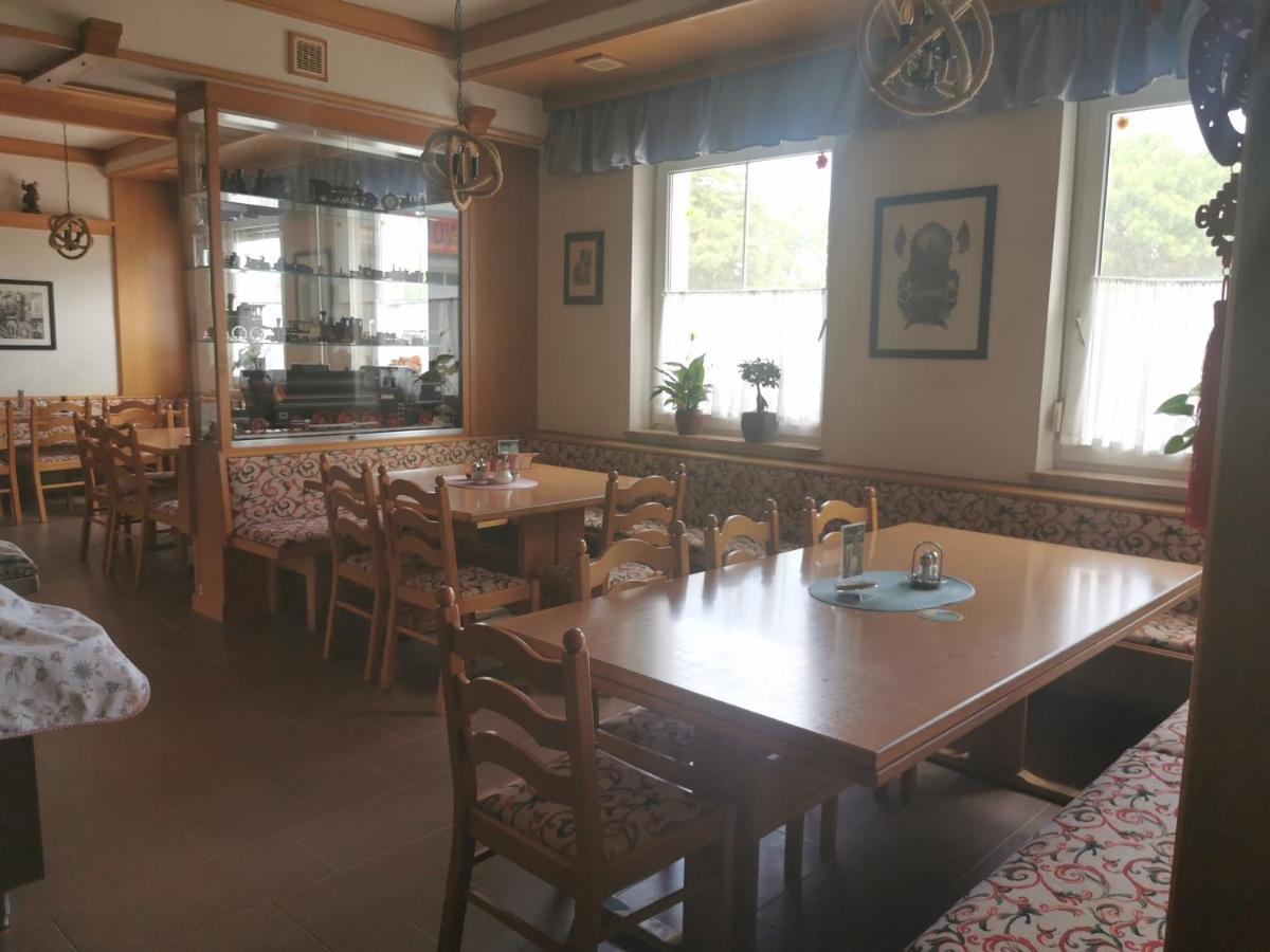 Lei'S Wok Hotel Neusiedl am See Bagian luar foto